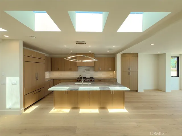 $47,000 | 404 16th Street, Manhattan Beach, CA 90266