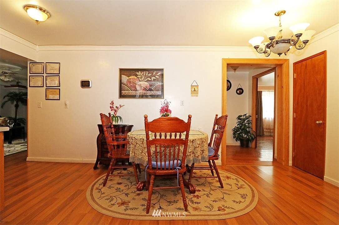 17506 Brook Boulevard Bothell, WA 98012 - Photo 7 of 25
