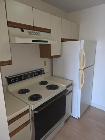 $245,000 | 148 Breakwater Drive, Unit 620, South Portland, ME 04106