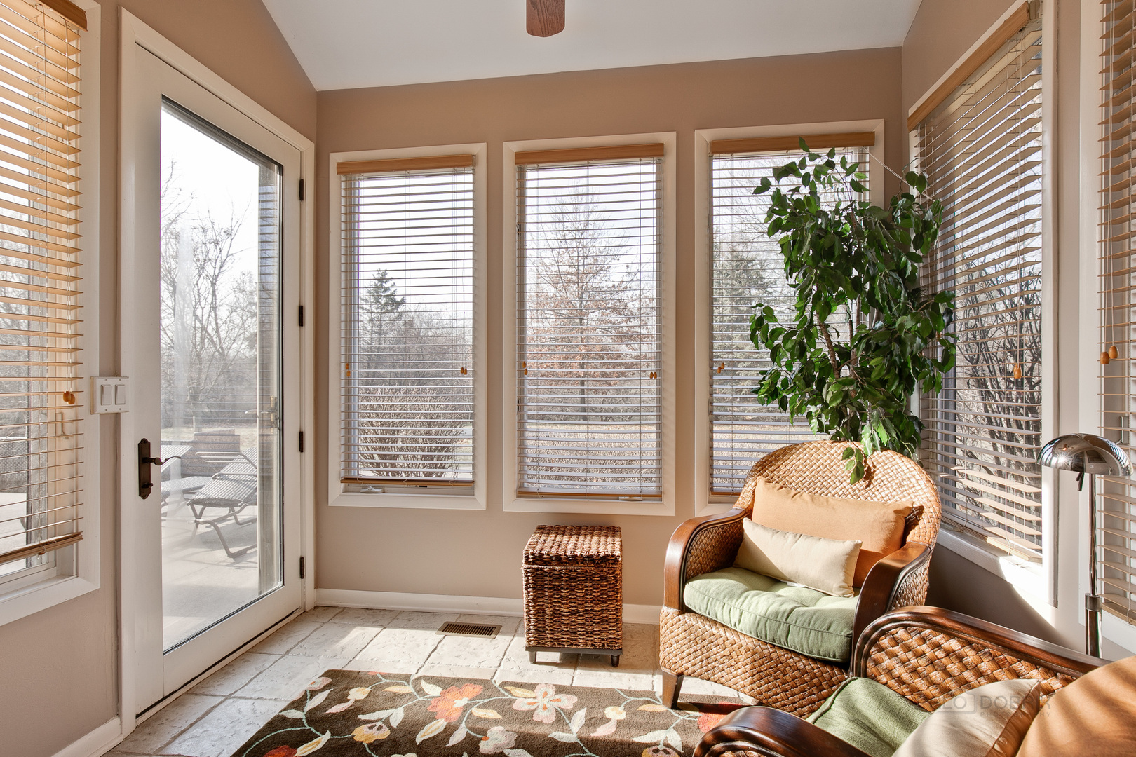 2023 Sheridan Road Buffalo Grove, IL 60089 - Photo 19 of 45