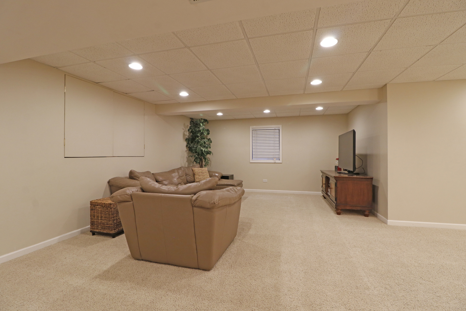 2023 Sheridan Road Buffalo Grove, IL 60089 - Photo 32 of 45