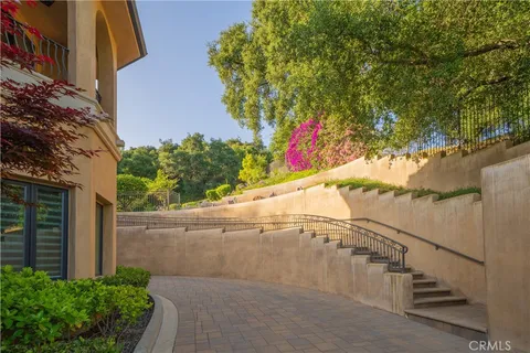 $3,998,000 | 1051 Oak Canyon Lane, Glendora, CA 91741