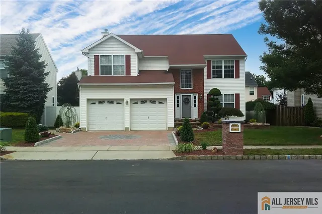 $760,000 | 12 Madison Drive, Helmetta, NJ 08828