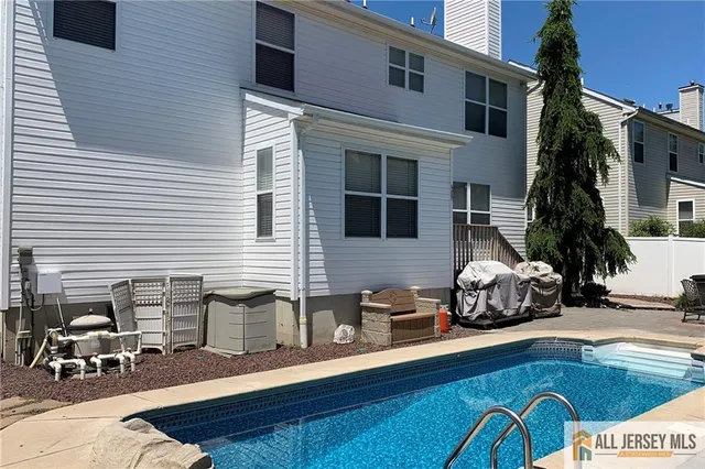 $760,000 | 12 Madison Drive, Helmetta, NJ 08828