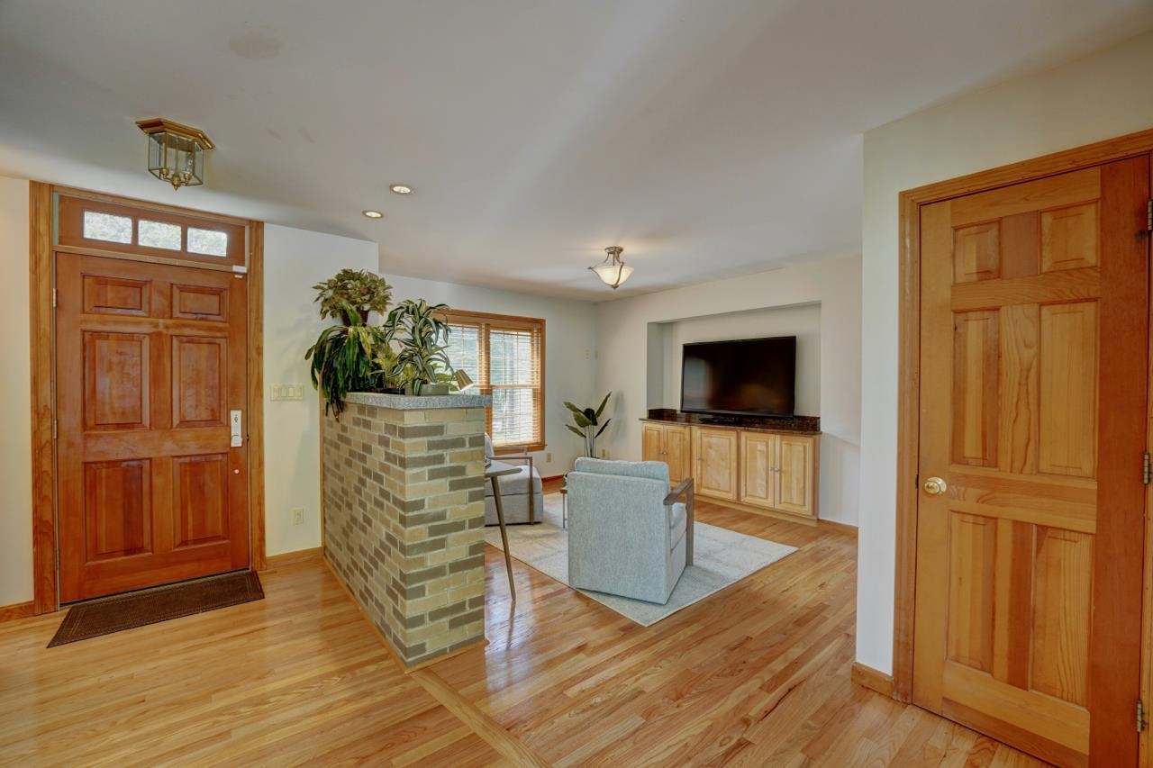 4 Strout Lane Durham, NH 03824 - Photo 13 of 35