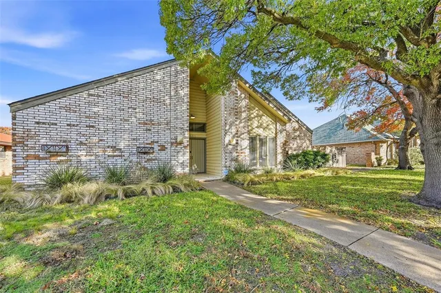 $450,000 | 3421 Cross Bend Road, Plano, TX 75023