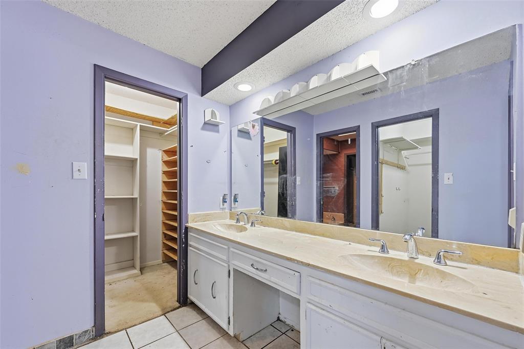 3421 Cross Bend Road Plano, TX 75023 - Photo 11 of 17