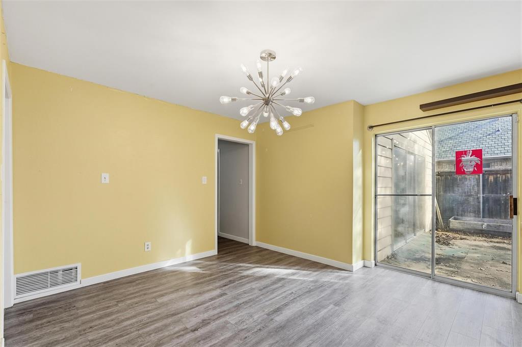 3421 Cross Bend Road Plano, TX 75023 - Photo 6 of 17