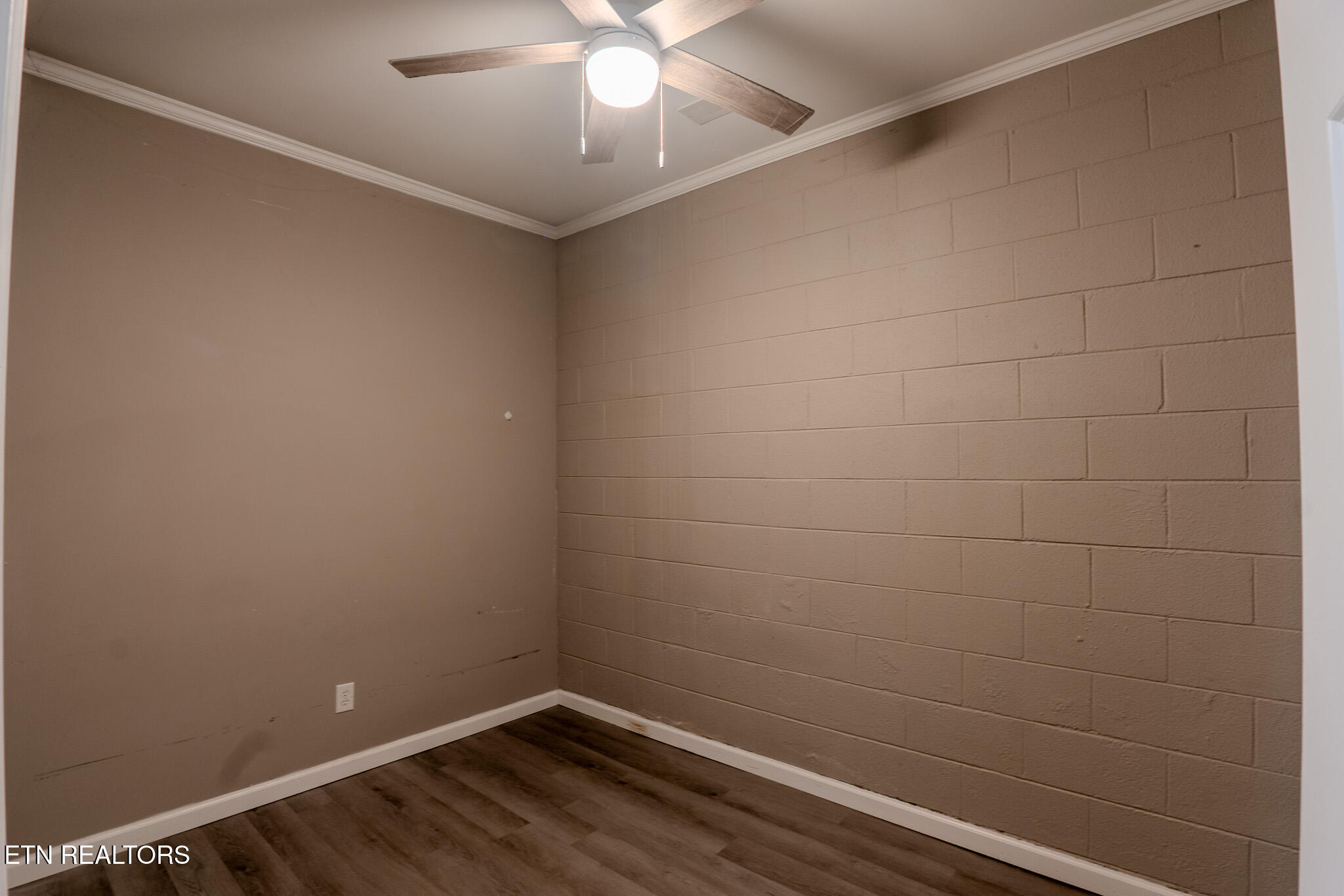 835 East Lincoln Road Alcoa, TN 37701 - Photo 17 of 43 DSC09694-HDR