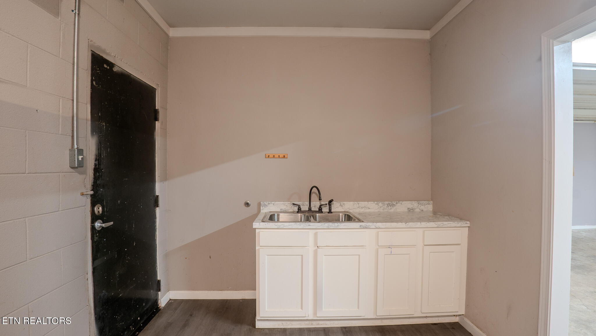 835 East Lincoln Road Alcoa, TN 37701 - Photo 35 of 43 DSC09796