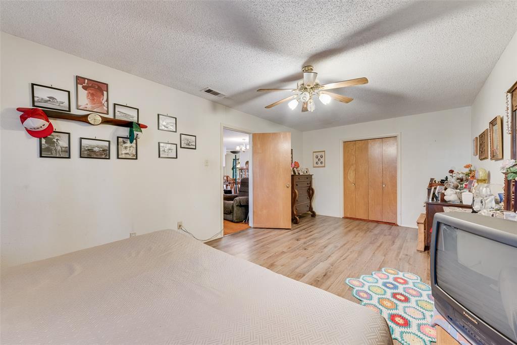 110 Hackberry Street Lancaster, TX 75146 - Photo 21 of 31