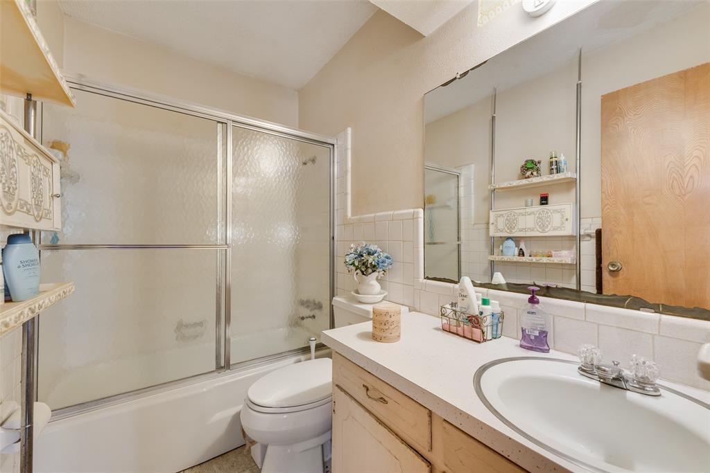 110 Hackberry Street Lancaster, TX 75146 - Photo 27 of 31