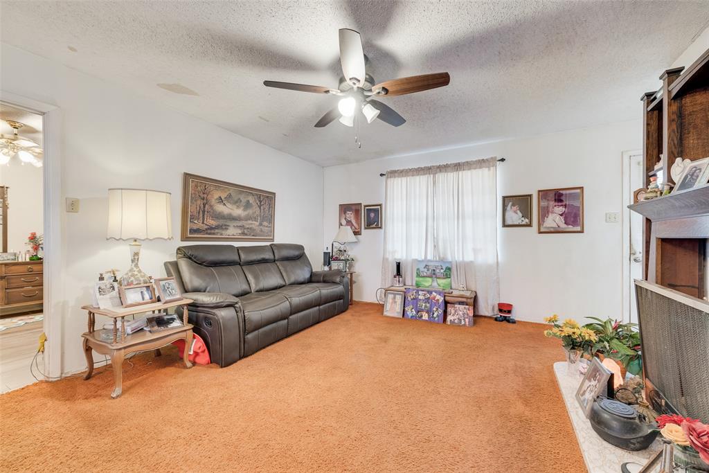 110 Hackberry Street Lancaster, TX 75146 - Photo 10 of 31