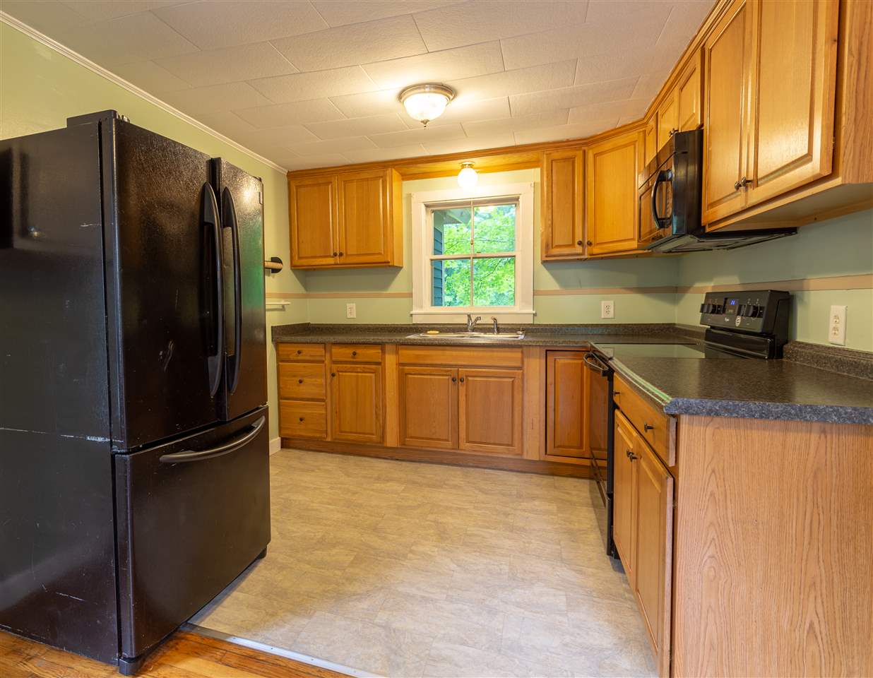 84 Drake Hill Road Strafford, NH 03884 - Photo 2 of 35