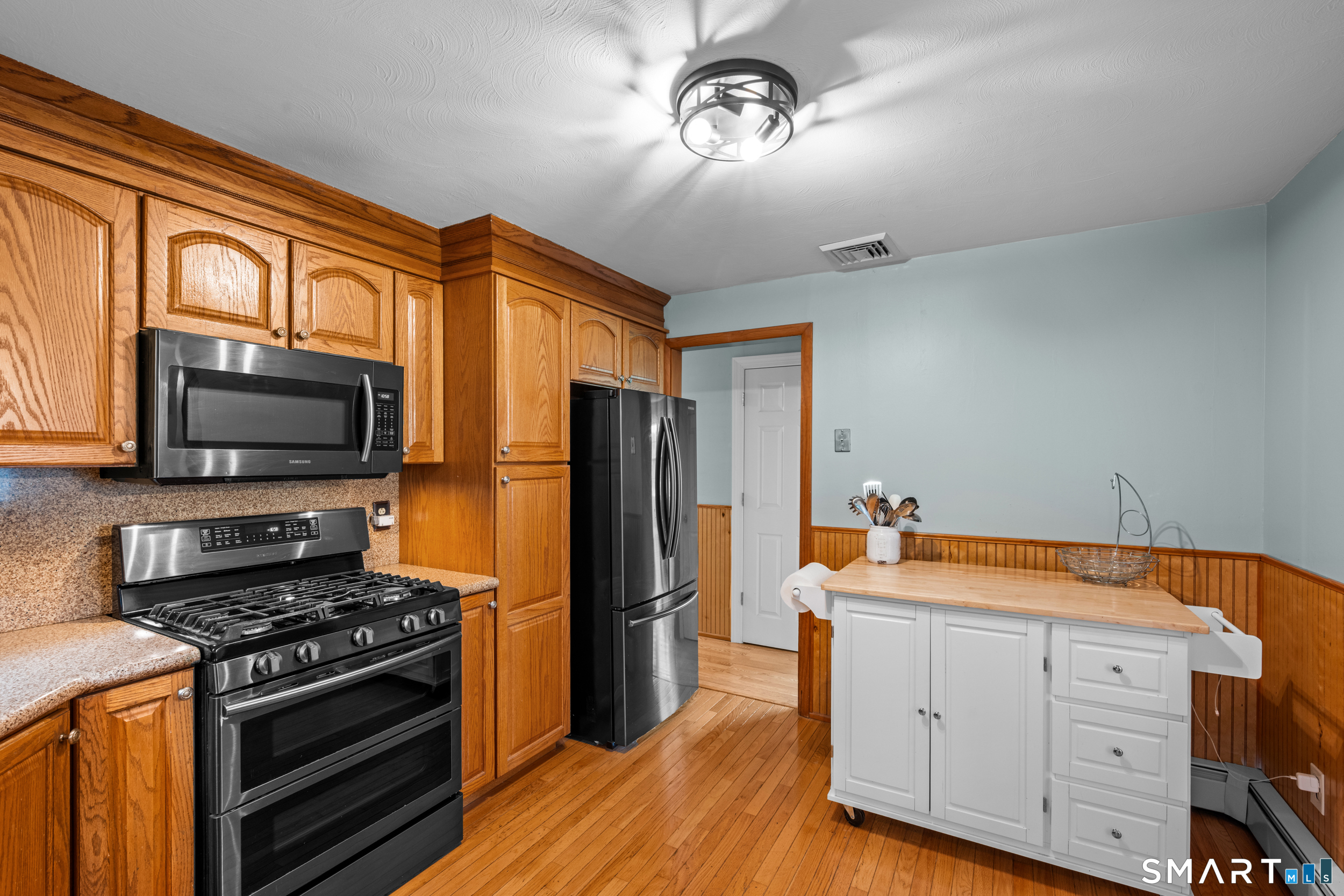 95 Bernard Road Berlin, CT 06037 - Photo 9 of 30