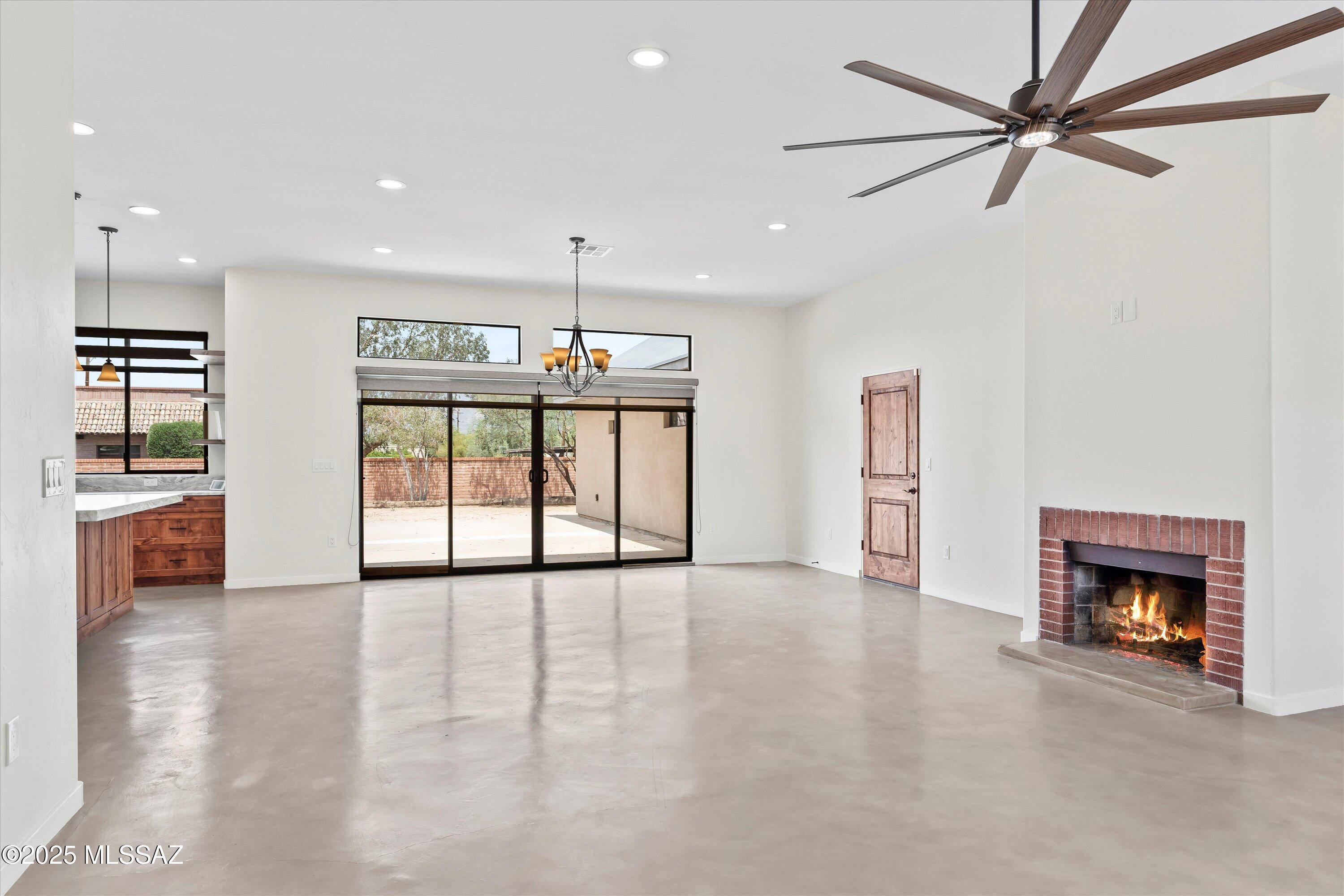 1915 East Lind Road Tucson, AZ 85719 - Photo 9 of 39