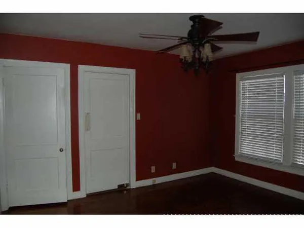 $2,500 | 1308 Crestwood Road, Unit A, Austin, TX 78722