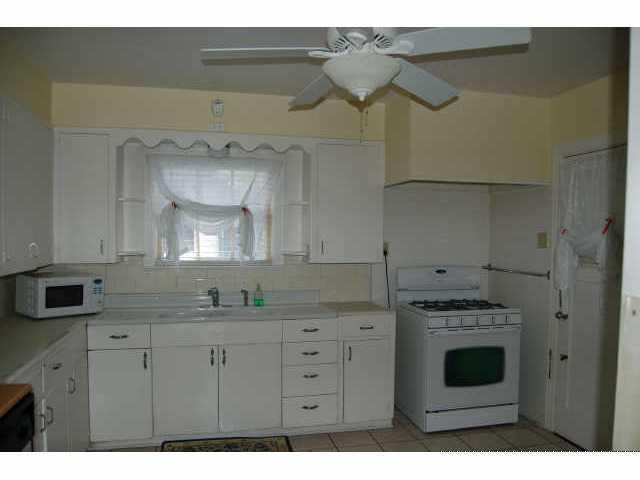 1308 Crestwood Road, Unit A Austin, TX 78722 - Photo 5 of 8