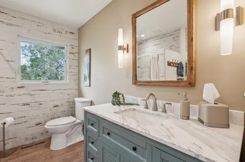 a close view of sink and tap