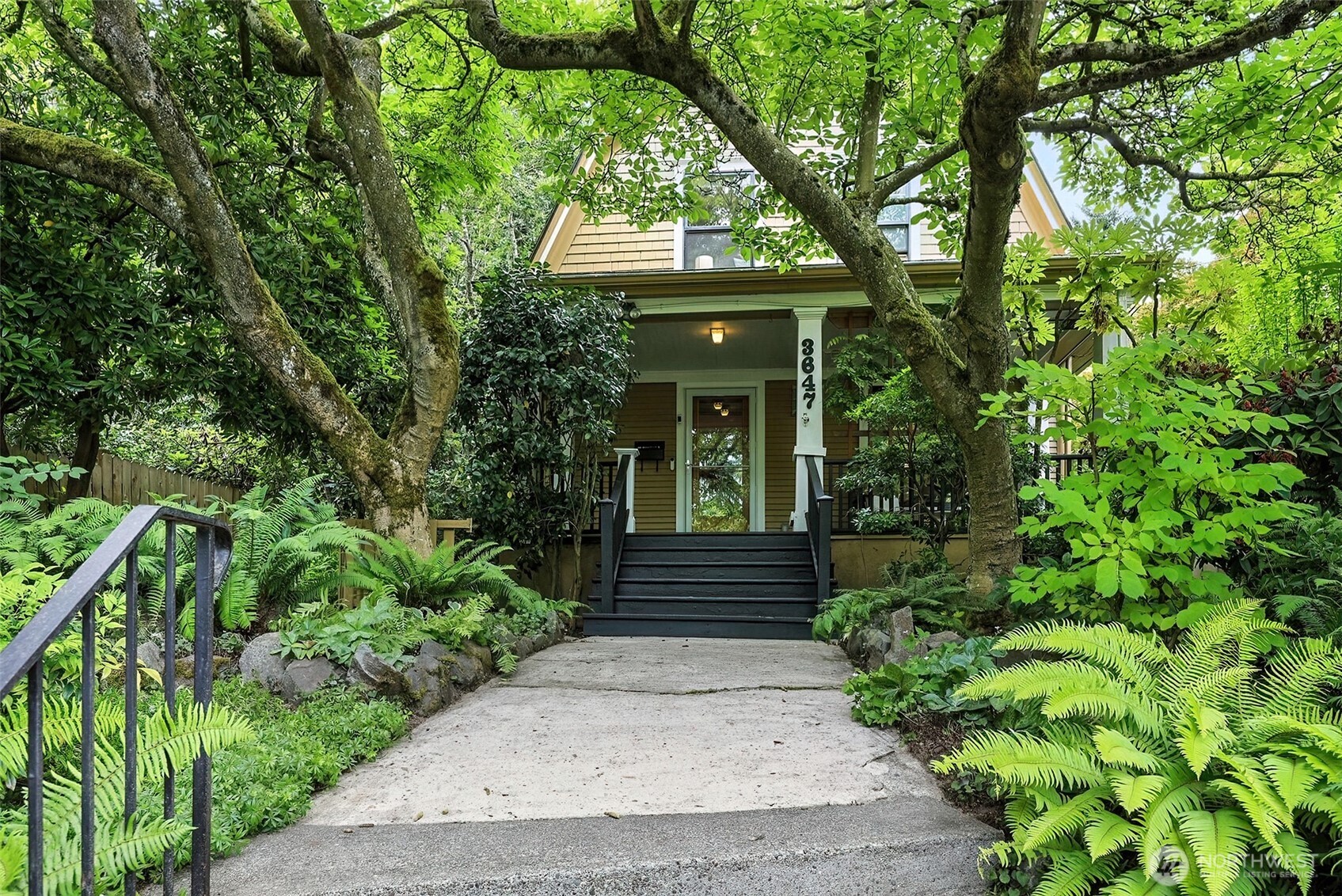 3647 Renton Avenue South Seattle, WA 98108 - Photo 37 of 39
