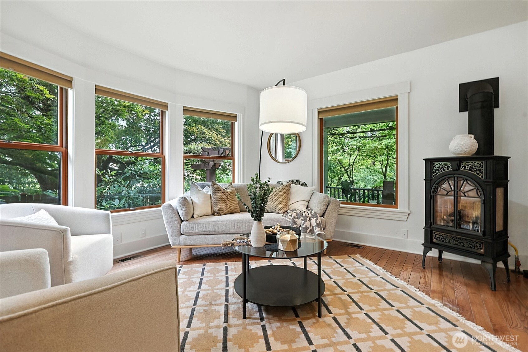 3647 Renton Avenue South Seattle, WA 98108 - Photo 5 of 39