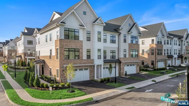 $8,195 | 15 Davis Drive, Englewood Cliffs, NJ 07632