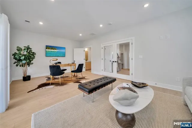 $8,195 | 15 Davis Drive, Englewood Cliffs, NJ 07632