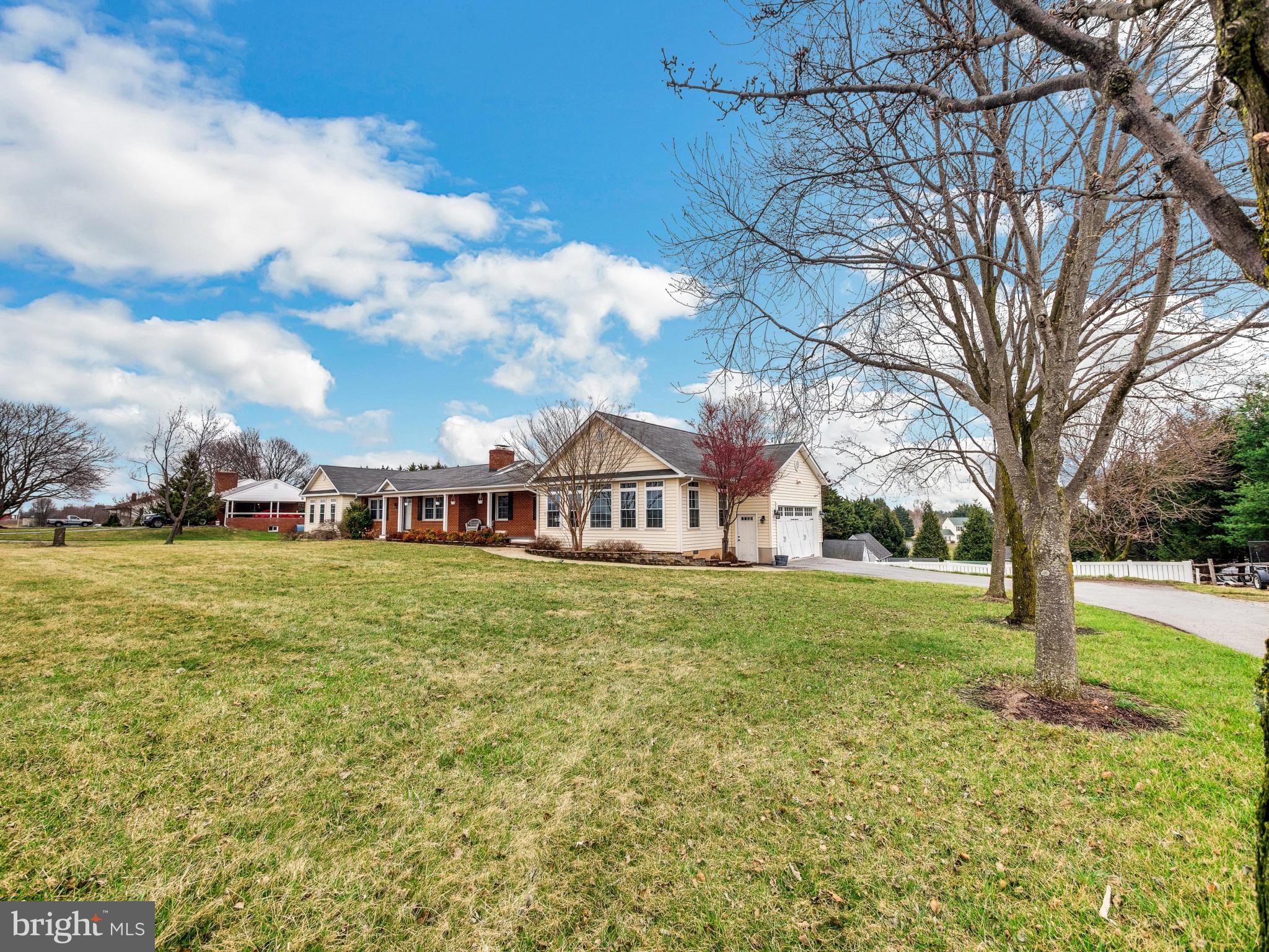 4605 Ridge Road Mount Airy, MD 21771 - Photo 2 of 35