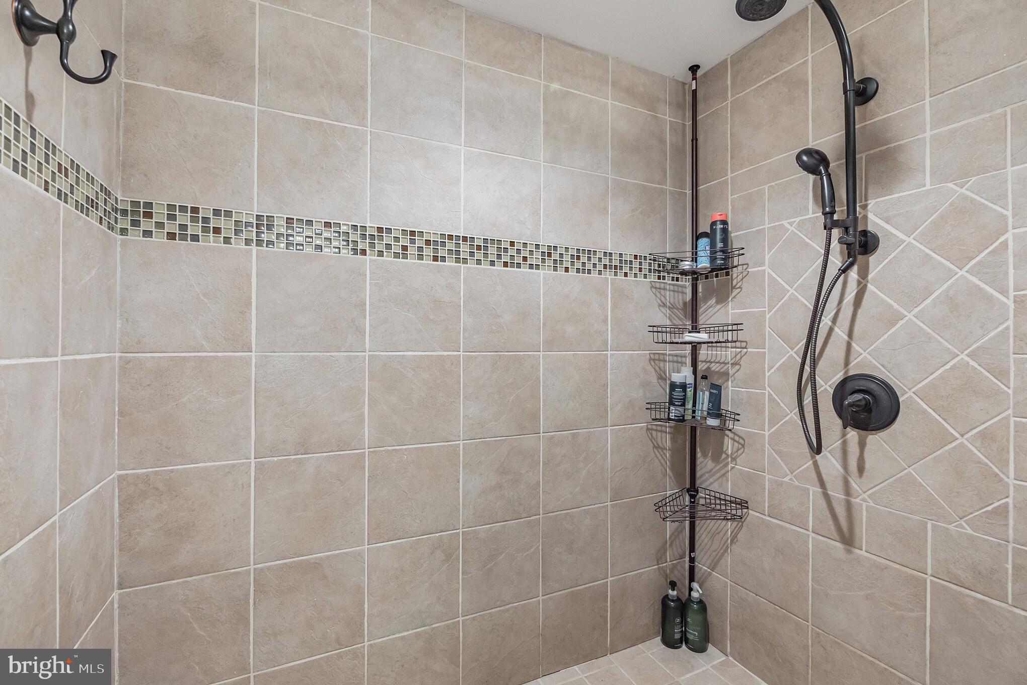 4605 Ridge Road Mount Airy, MD 21771 - Photo 19 of 35