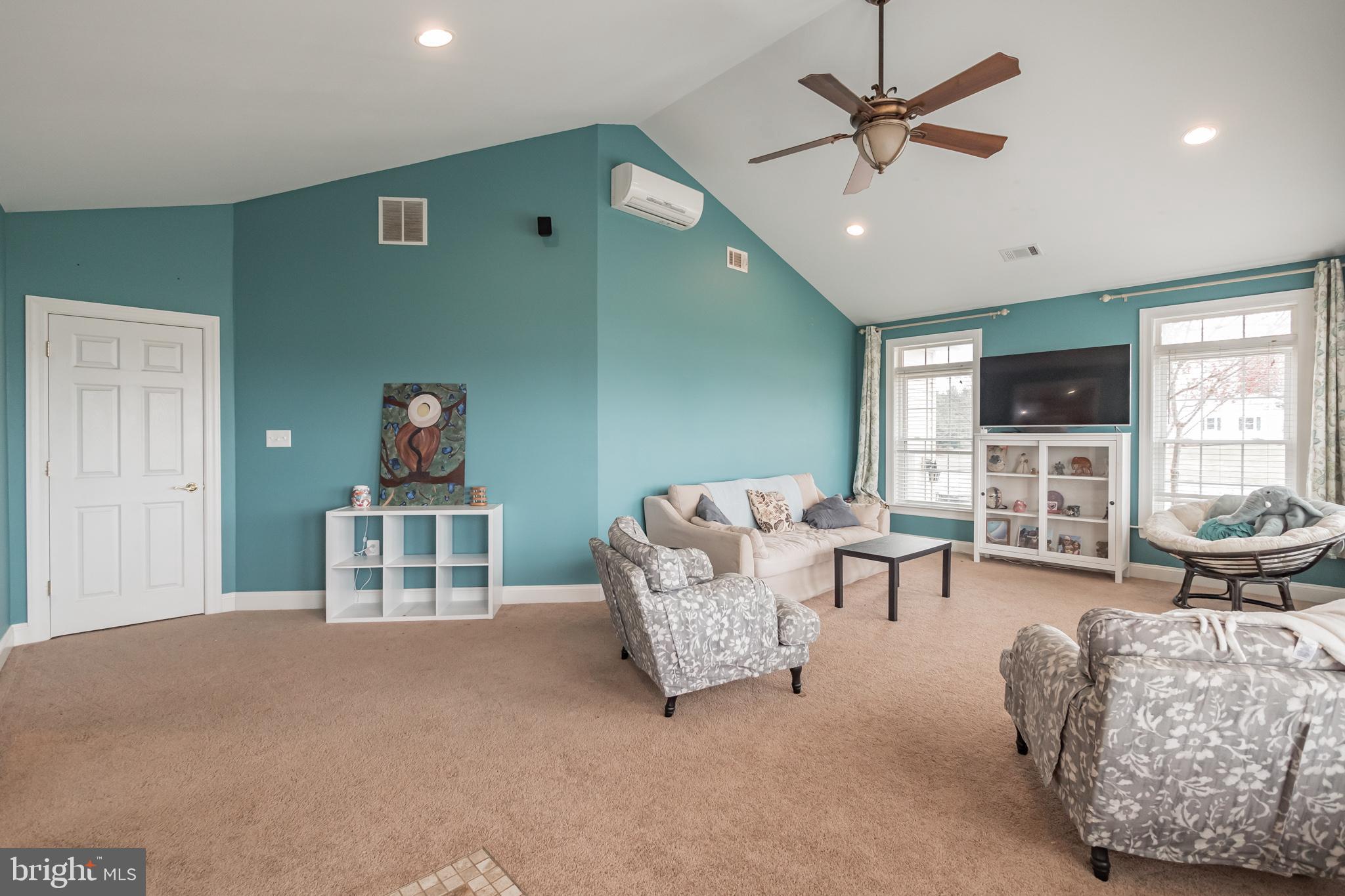 4605 Ridge Road Mount Airy, MD 21771 - Photo 4 of 35
