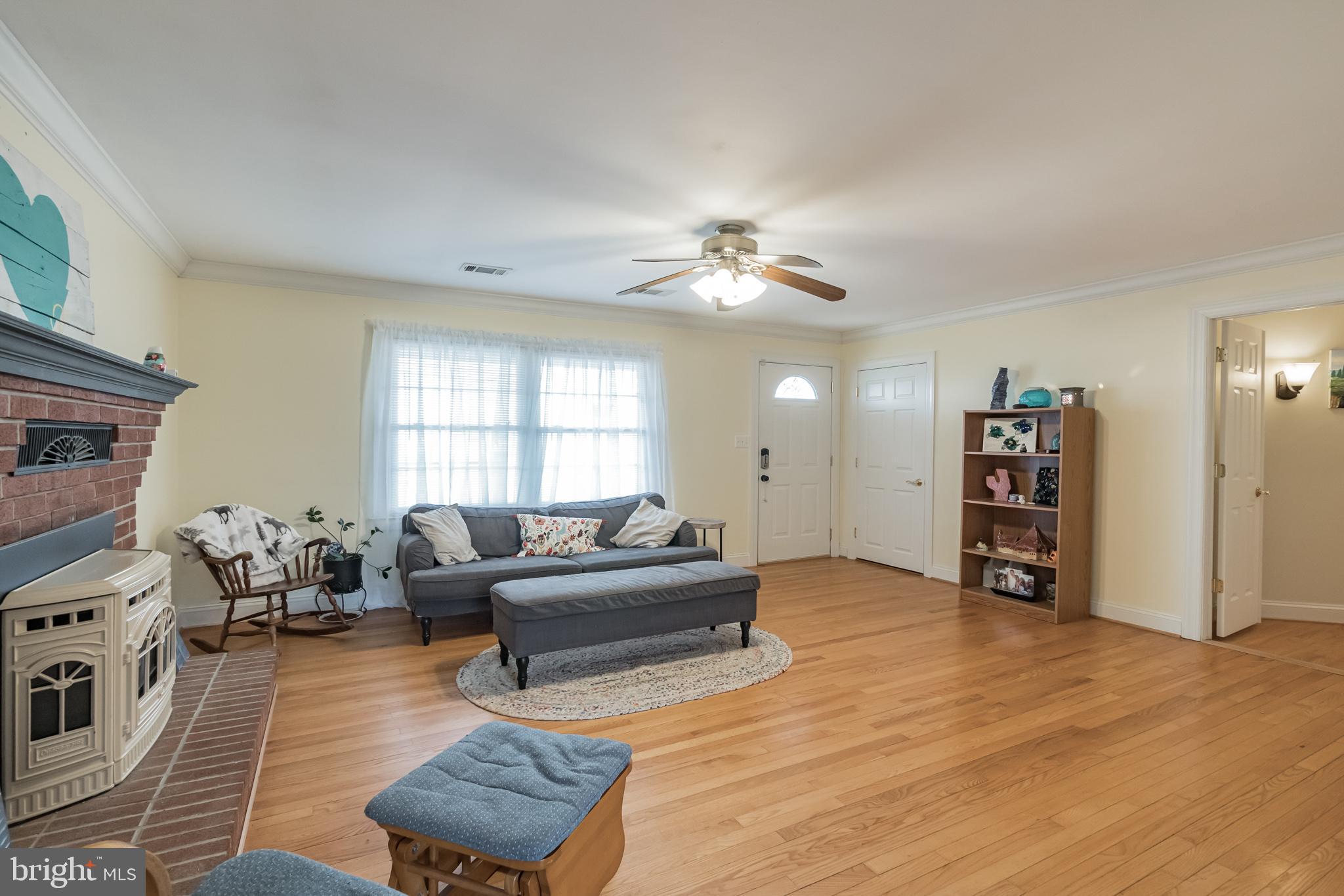 4605 Ridge Road Mount Airy, MD 21771 - Photo 8 of 35