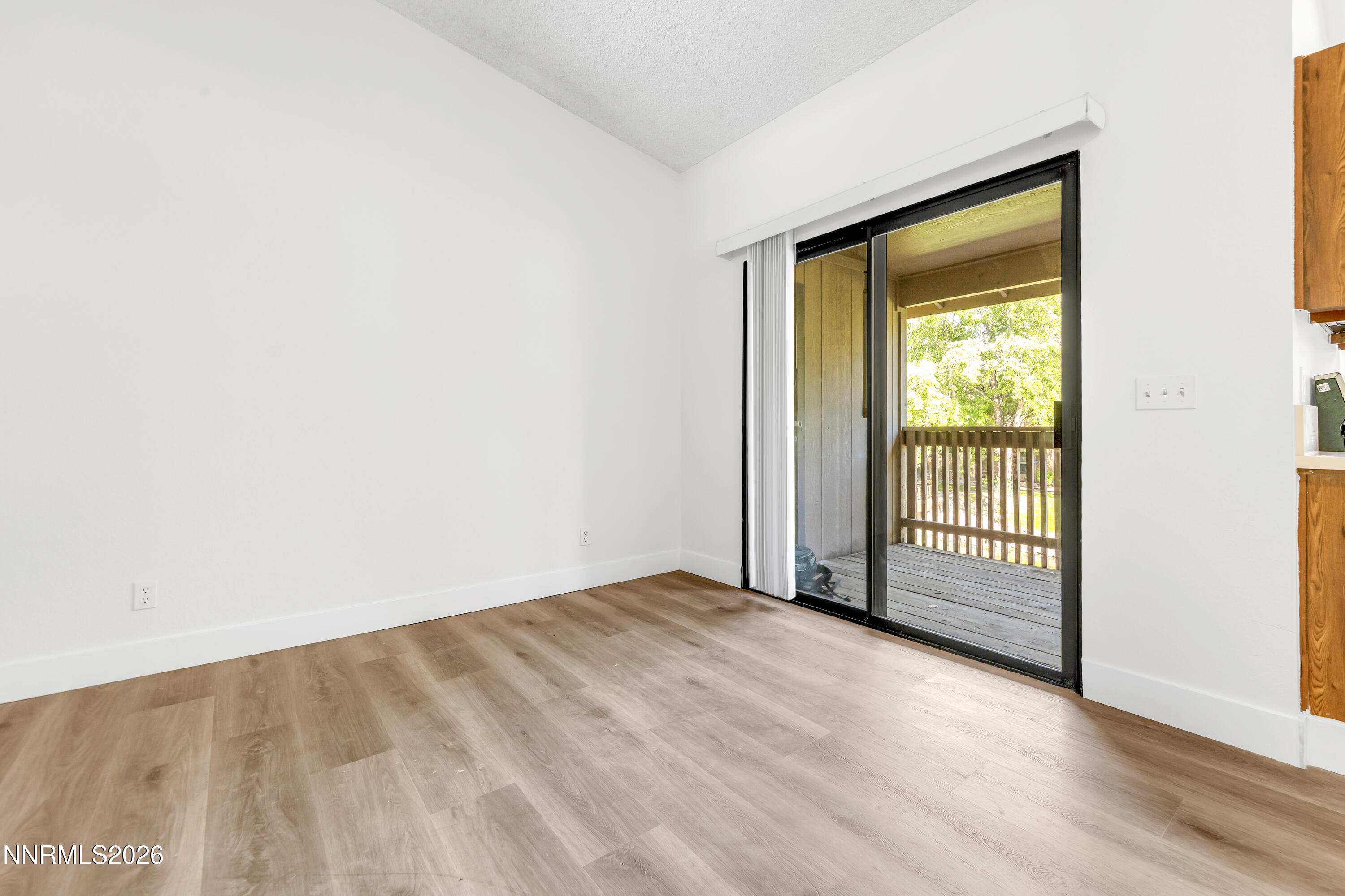 4548 Matich Drive Reno, NV 89502 - Photo 5 of 36 Matich4548-004