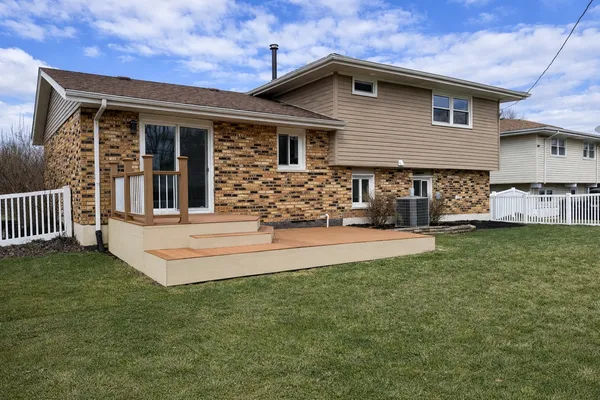 $475,000 | 16755 Oleander Avenue, Tinley Park, IL 60477