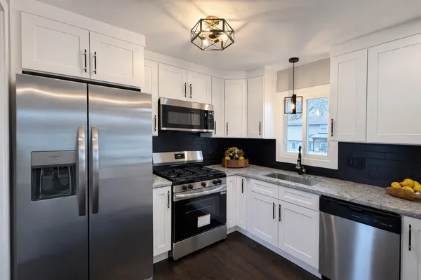 $475,000 | 16755 Oleander Avenue, Tinley Park, IL 60477
