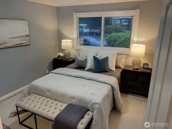 $749,950 | 21010 9th Avenue South, Des Moines, WA 98198