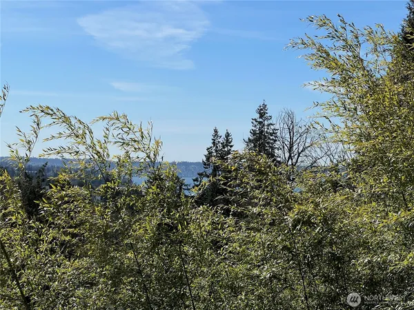 $749,950 | 21010 9th Avenue South, Des Moines, WA 98198