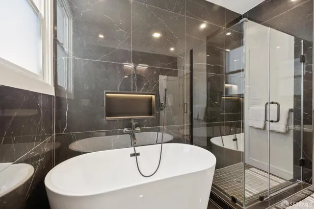 $1,250,000 | 1234 Francisco Street, Unit 6, San Francisco, CA 94123