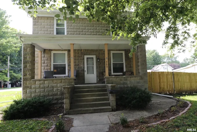 $149,900 | 303 North William Street, Farmer City, IL 61842