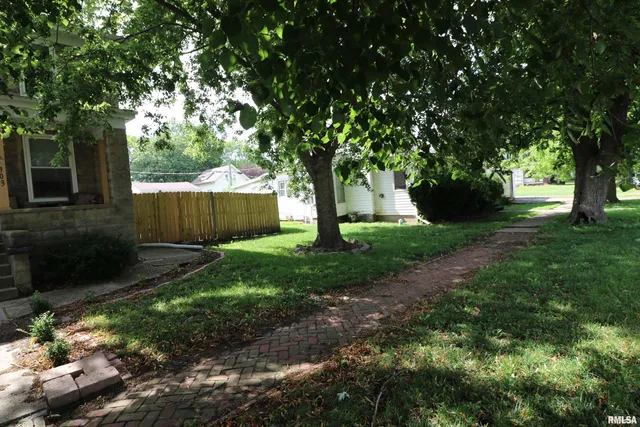 $149,900 | 303 North William Street, Farmer City, IL 61842