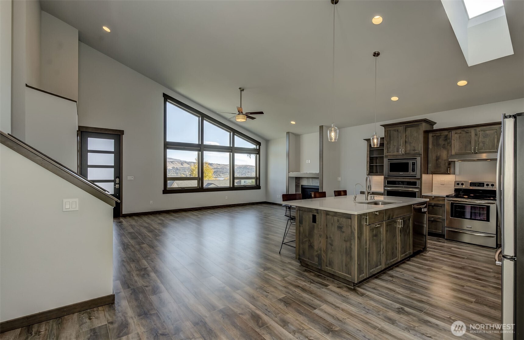 2136 West Honeysett Road Wenatchee, WA 98801 - Photo 14 of 36 Gallery Image 14