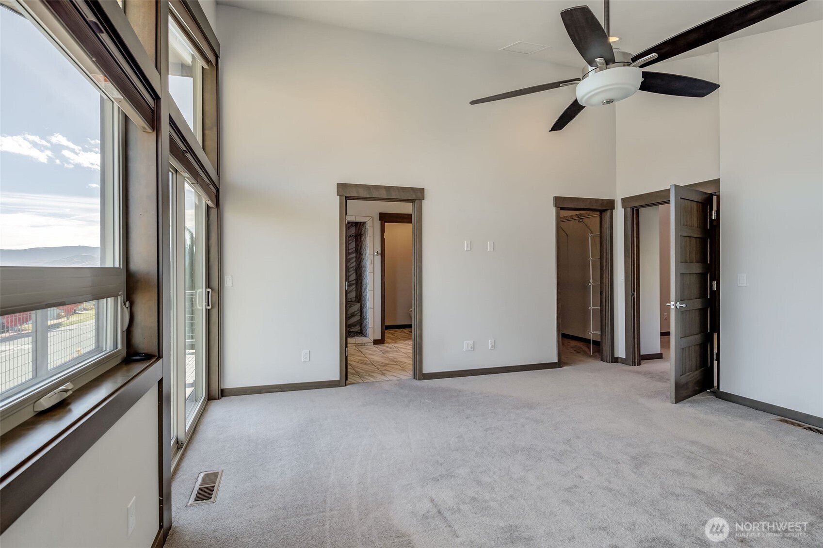 2136 West Honeysett Road Wenatchee, WA 98801 - Photo 18 of 36 Gallery Image 18