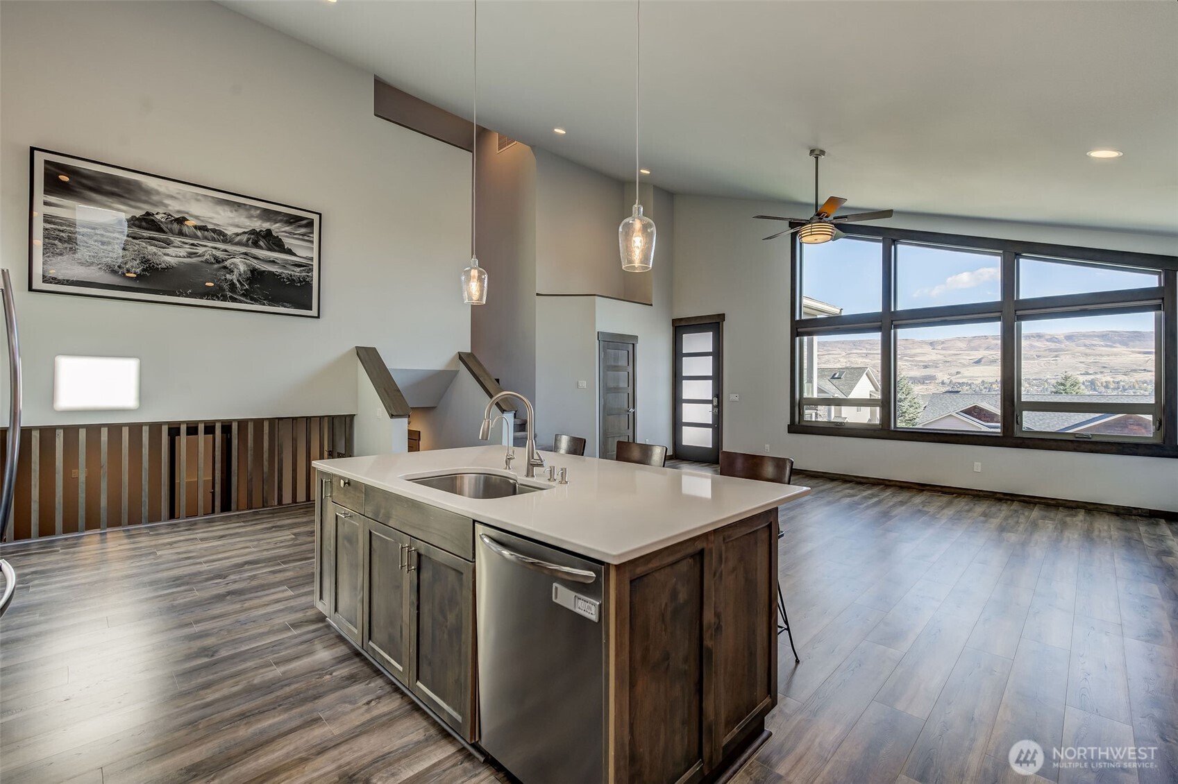 2136 West Honeysett Road Wenatchee, WA 98801 - Photo 8 of 36 Gallery Image 8