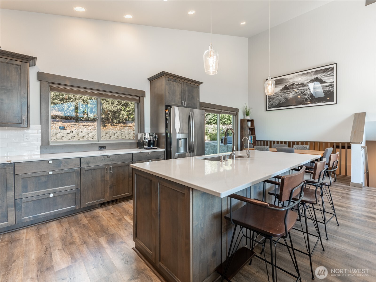 2136 West Honeysett Road Wenatchee, WA 98801 - Photo 9 of 36 Gallery Image 9