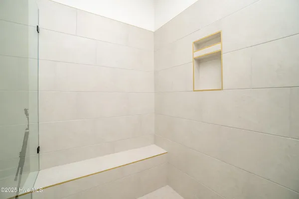 $499,900 | 172 Roanoke Drive, Hertford, NC 27944