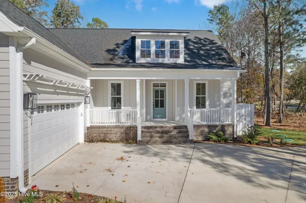 $499,900 | 172 Roanoke Drive, Hertford, NC 27944