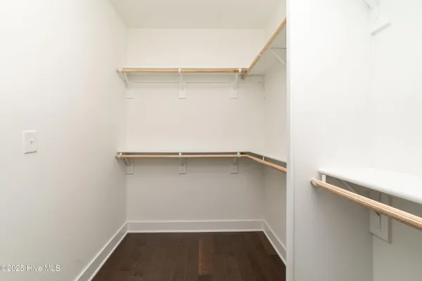 $499,900 | 172 Roanoke Drive, Hertford, NC 27944