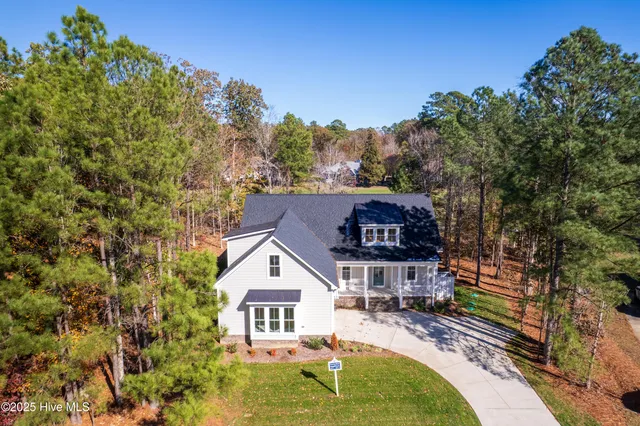 $499,900 | 172 Roanoke Drive, Hertford, NC 27944