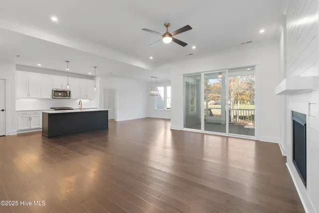 $499,900 | 172 Roanoke Drive, Hertford, NC 27944