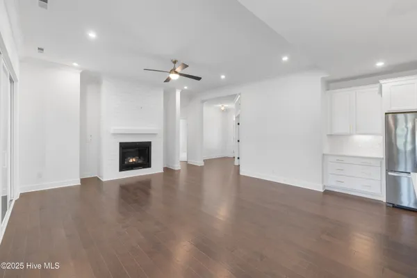 $499,900 | 172 Roanoke Drive, Hertford, NC 27944