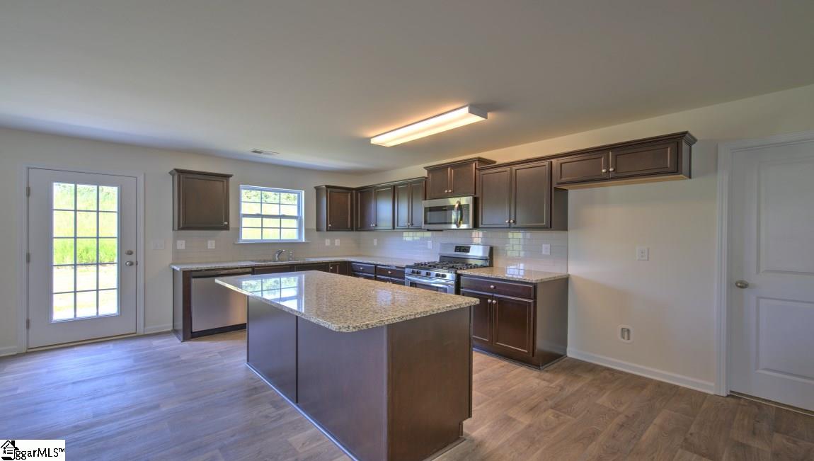 592 Craftsman Lane Boiling Springs, SC 29316 - Photo 10 of 32 Gallery Image 10
